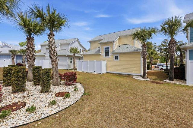 2089 Manor Parc Dr, Calabash, NC 28467