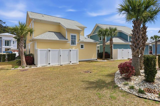 2089 Manor Parc Dr, Calabash, NC 28467