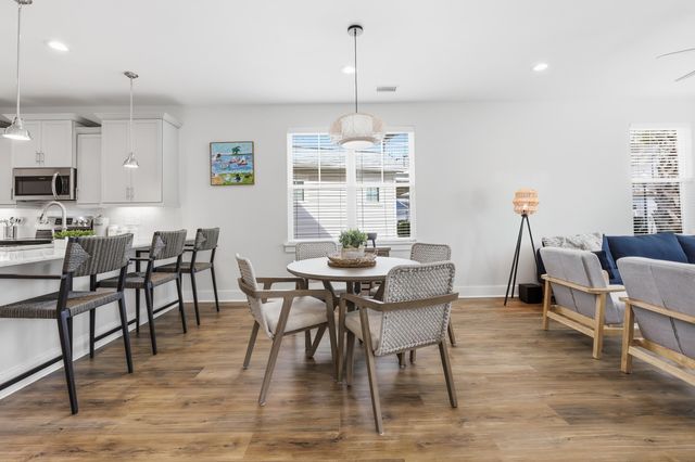 2089 Manor Parc Dr, Calabash, NC 28467