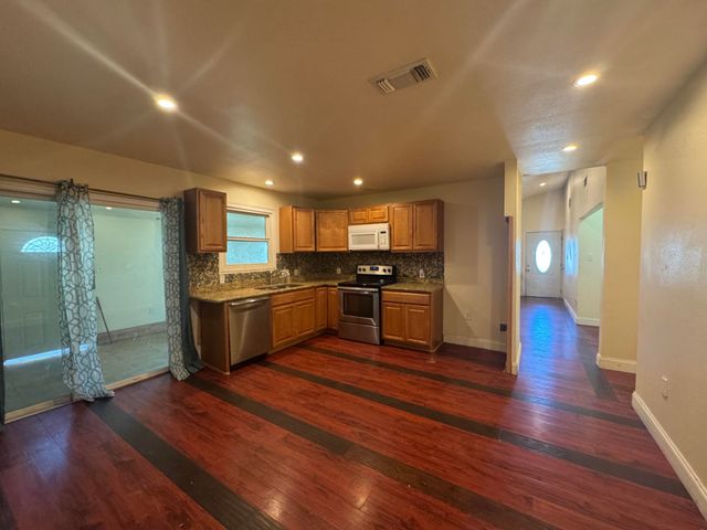 3401 Shea Court, Arlington, TX 76014
