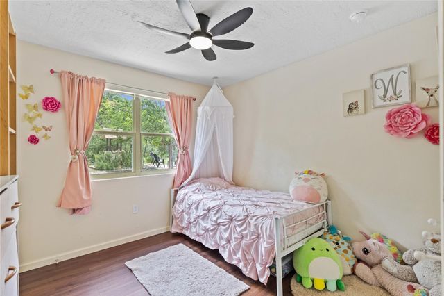 30 Pecan 2, Florence, TX 76527