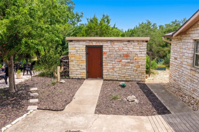 30 Pecan 2, Florence, TX 76527