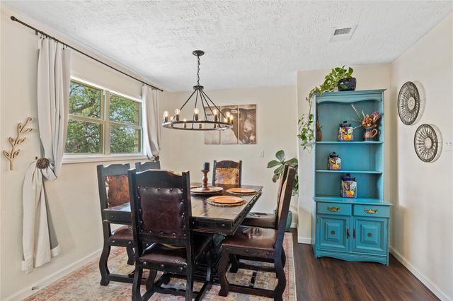 30 Pecan 2, Florence, TX 76527