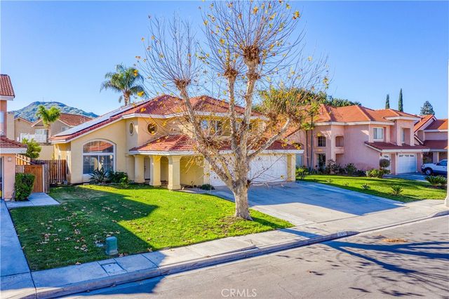 2136 E Colunga, Colton, CA 92324