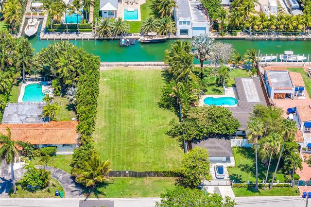 1051 NE 83rd St, Miami, FL 33138