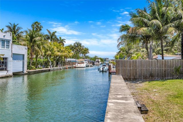 1051 NE 83rd St, Miami, FL 33138