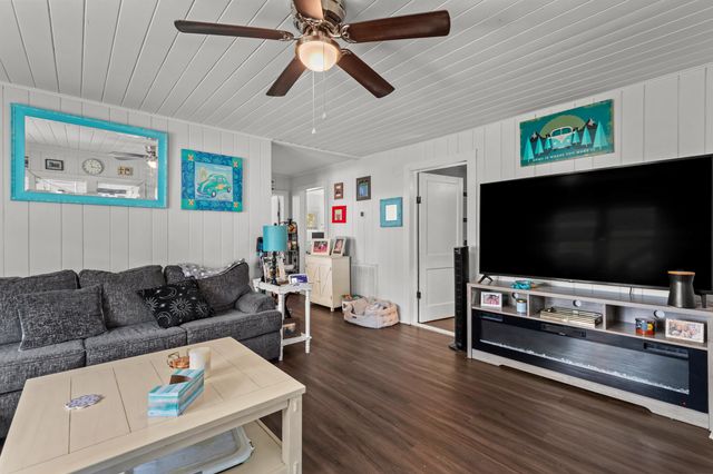 500 43rd Ave. S, North Myrtle Beach, SC 29582