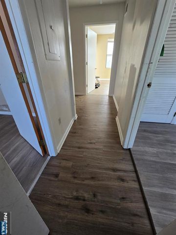 29-31 WASHINGTON Street 2, Tenafly, NJ 07670