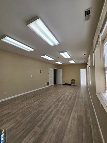 29-31 WASHINGTON Street 2, Tenafly, NJ 07670