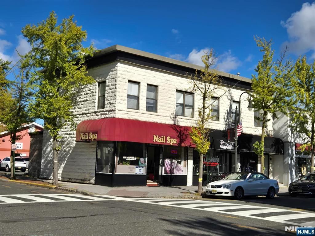 29-31 WASHINGTON Street 2, Tenafly, NJ 07670