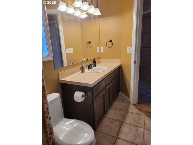 4548 CAMBON St, Eugene, OR 97402