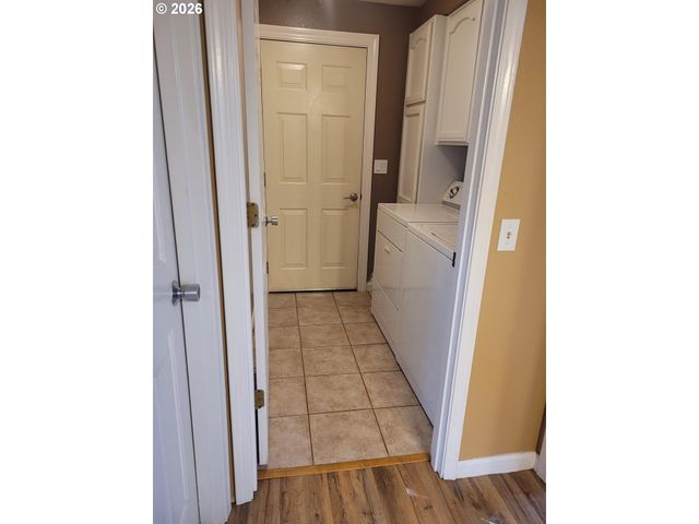 4548 CAMBON St, Eugene, OR 97402