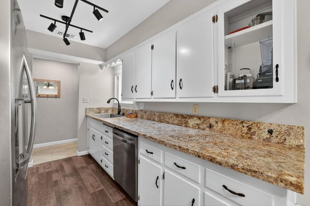 5724 Beech Ave, Orangevale, CA 95662