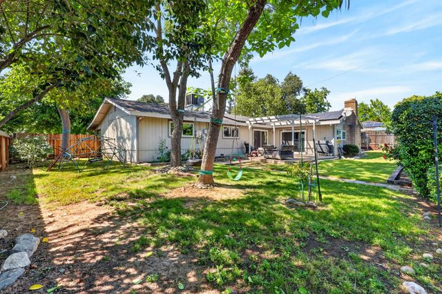 5724 Beech Ave, Orangevale, CA 95662