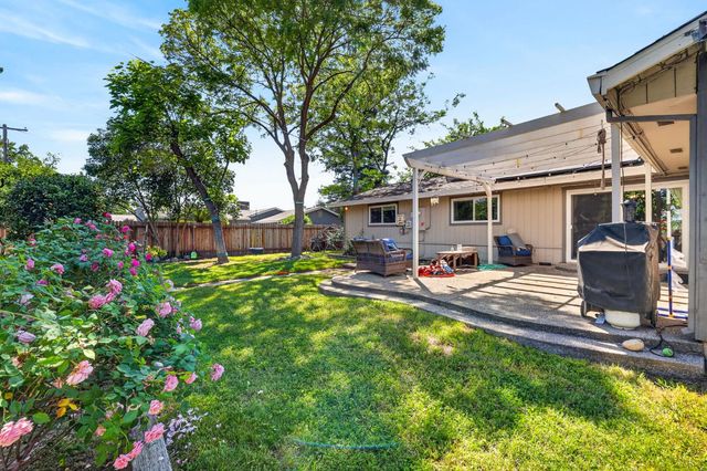 5724 Beech Ave, Orangevale, CA 95662