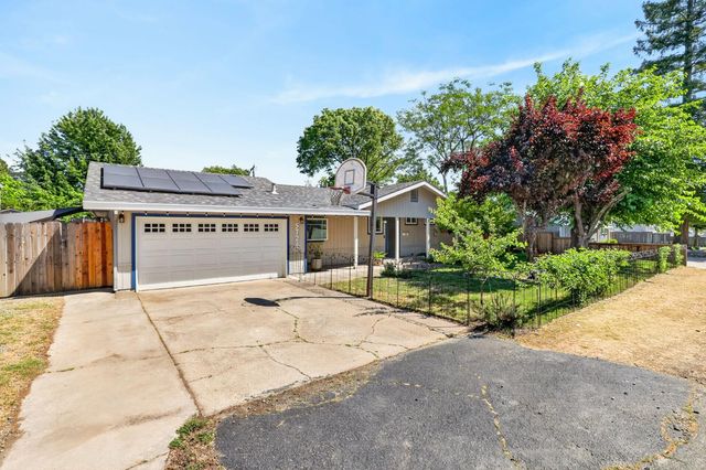 5724 Beech Ave, Orangevale, CA 95662