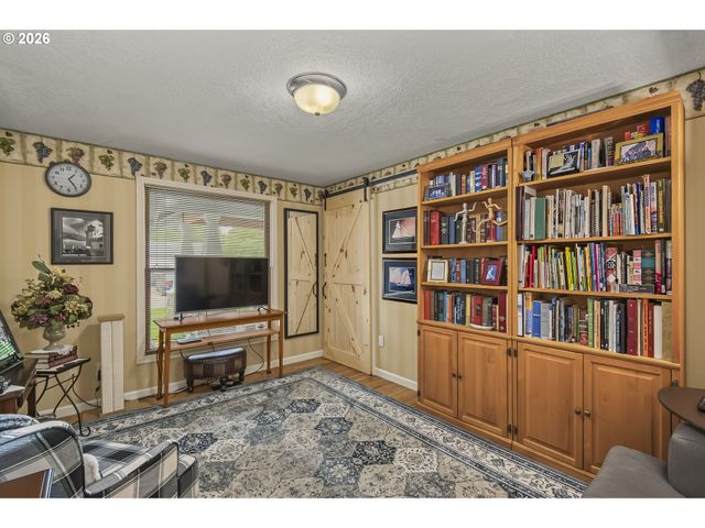 2235 Sw 194TH Ave, Beaverton, OR 97003