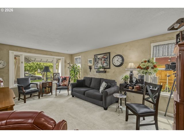 2235 Sw 194TH Ave, Beaverton, OR 97003