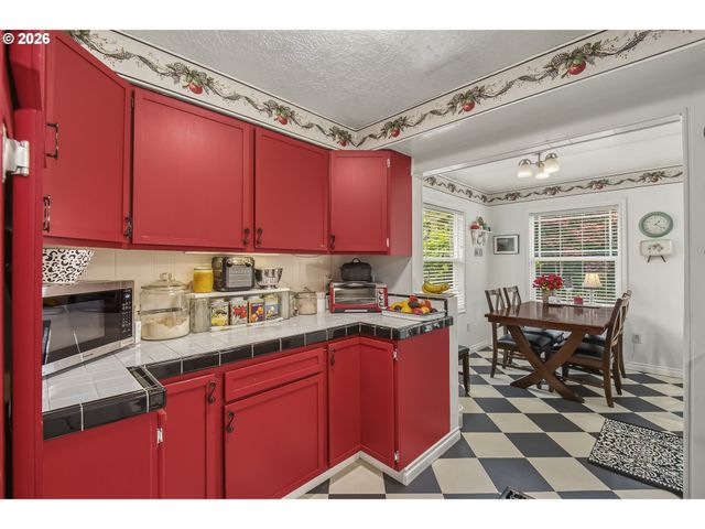 2235 Sw 194TH Ave, Beaverton, OR 97003