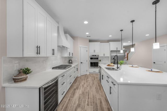 8863 AMALFI Court, Jacksonville, FL 32217