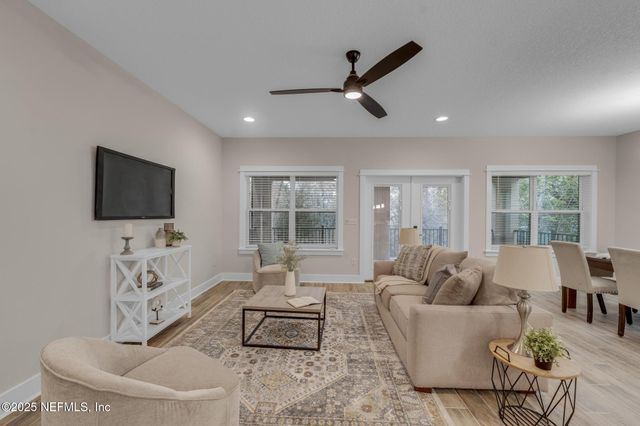 8863 AMALFI Court, Jacksonville, FL 32217