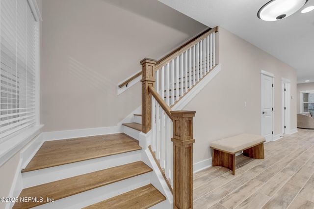 8863 AMALFI Court, Jacksonville, FL 32217