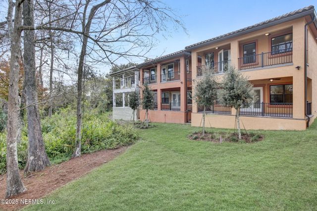 8863 AMALFI Court, Jacksonville, FL 32217