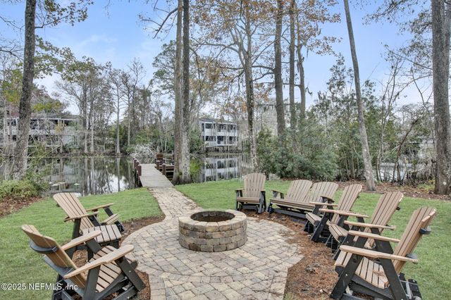 8863 AMALFI Court, Jacksonville, FL 32217