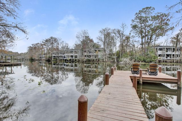 8863 AMALFI Court, Jacksonville, FL 32217