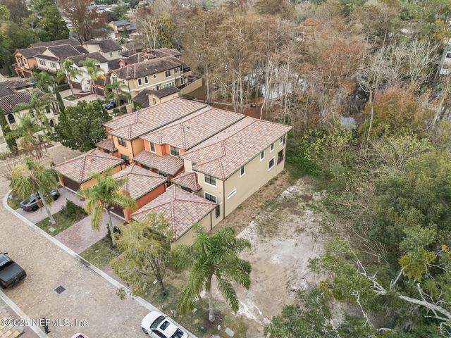 8863 AMALFI Court, Jacksonville, FL 32217