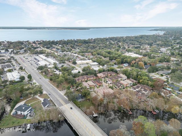 8863 AMALFI Court, Jacksonville, FL 32217