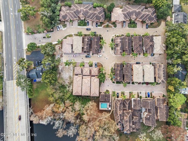 8863 AMALFI Court, Jacksonville, FL 32217