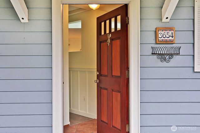 3654 Harper Street, Clinton, WA 98236