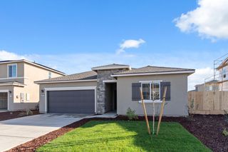 889 S Philip Avenue, Fowler, CA 93625