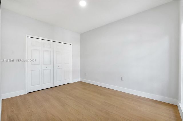 8354 NW 142nd St, Miami Lakes, FL 33016