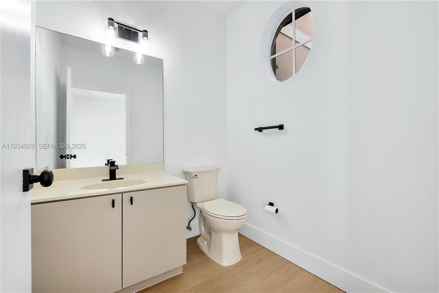 8354 NW 142nd St, Miami Lakes, FL 33016