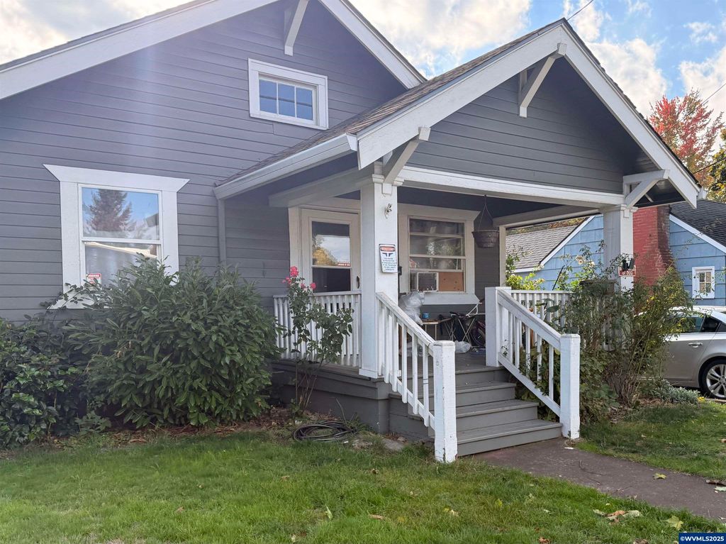 2196 State St, Salem, OR 97301