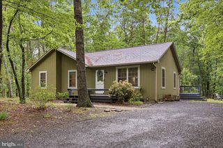323 PALMER RD, Basye, VA 22810
