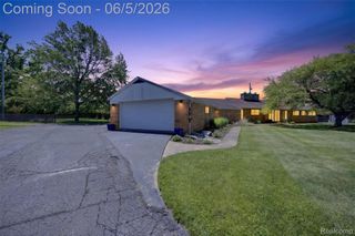 7174 Meadowvue Drive, Grand Blanc Charter Township, MI 48439