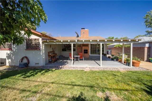 44421 Lowtree Avenue, Lancaster, CA 93534