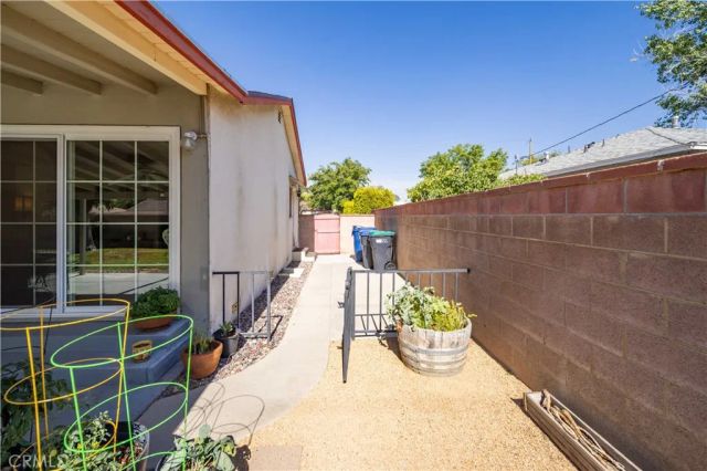44421 Lowtree Avenue, Lancaster, CA 93534