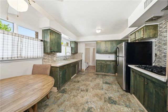 44421 Lowtree Avenue, Lancaster, CA 93534