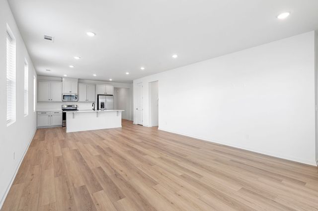 3316 Laurel Brook Ct, Columbia, TN 38401