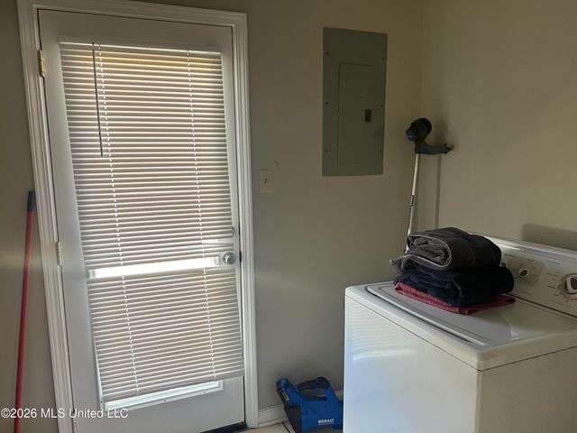 7736 Charleston Drive, Southaven, MS 38671