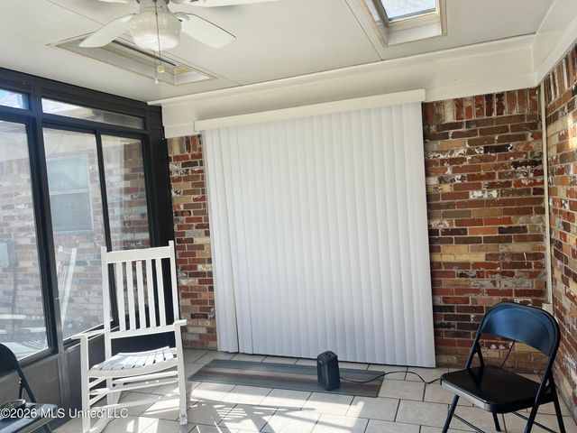 7736 Charleston Drive, Southaven, MS 38671