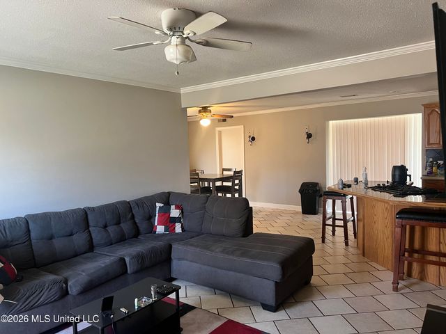 7736 Charleston Drive, Southaven, MS 38671