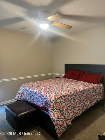 7736 Charleston Drive, Southaven, MS 38671