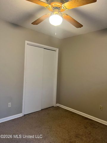 7736 Charleston Drive, Southaven, MS 38671