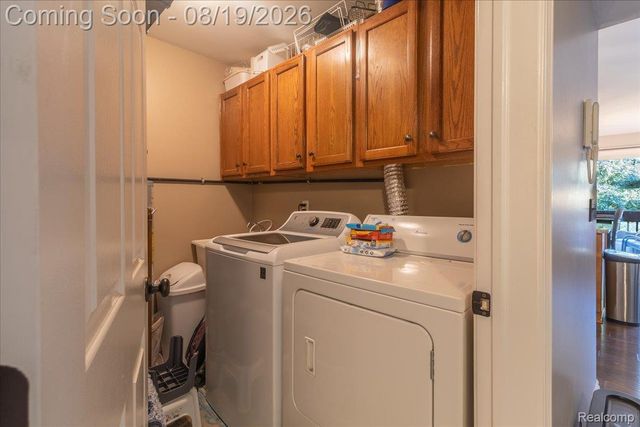 4929 Harbor Point Drive, Waterford Charter Township, MI 48329