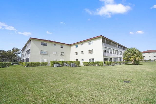 151 SW 135th Terrace 302T, Pembroke Pines, FL 33027